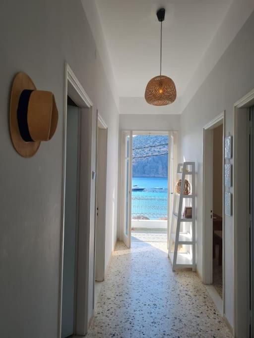 Big Apartment On The Beach Tolón Eksteriør billede